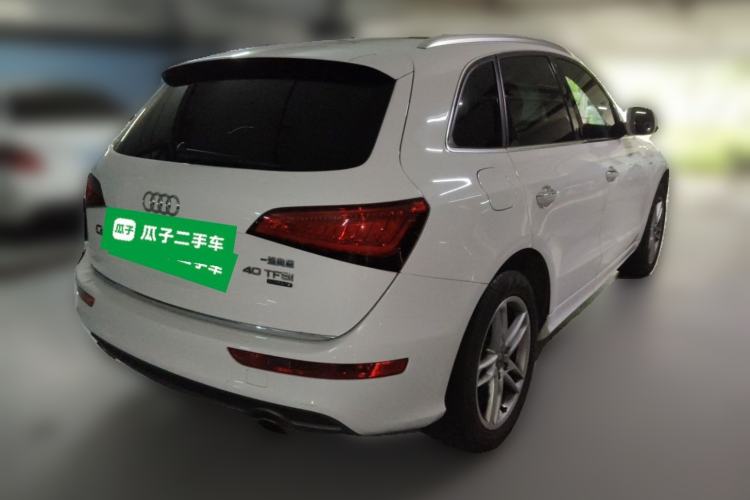 Used Audi Q5 2018 Collector's Edition 40 TFSI Ambition Model Rear Right 45 Deg