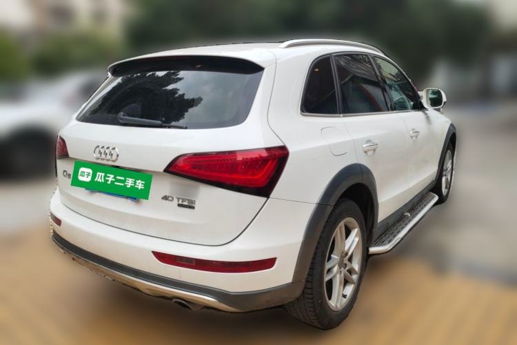 Used Audi Q5 2018 Collector's Edition 40 TFSI Technology Model Rear Right 45 Deg