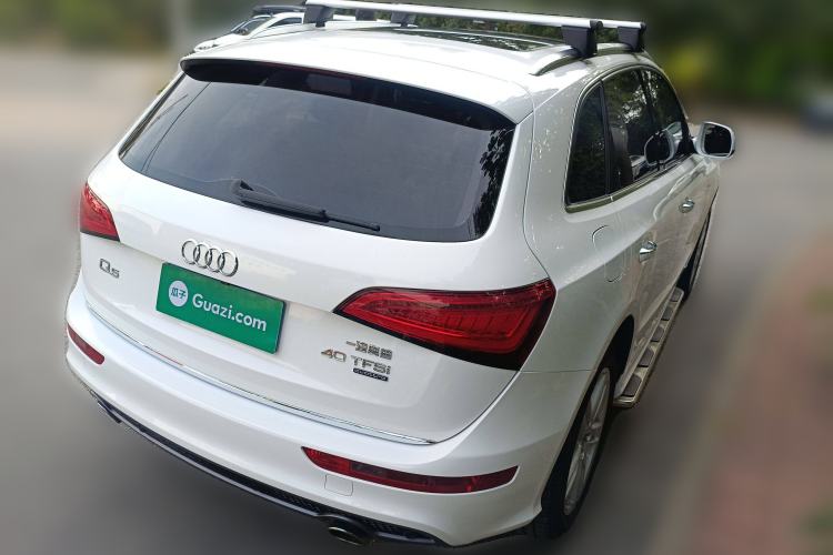 Used Audi Q5 2018 Collector's Edition 40 TFSI Ambition Model Rear Right 45 Deg