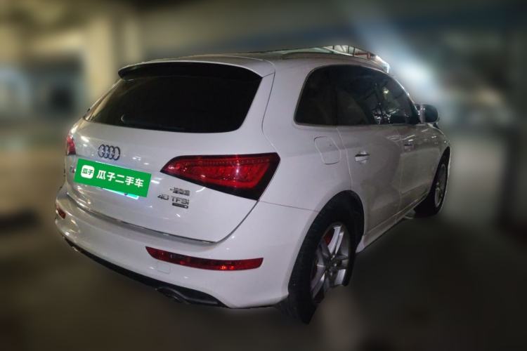 Used Audi Q5 2018 Collector's Edition 40 TFSI Technology Model Rear Right 45 Deg