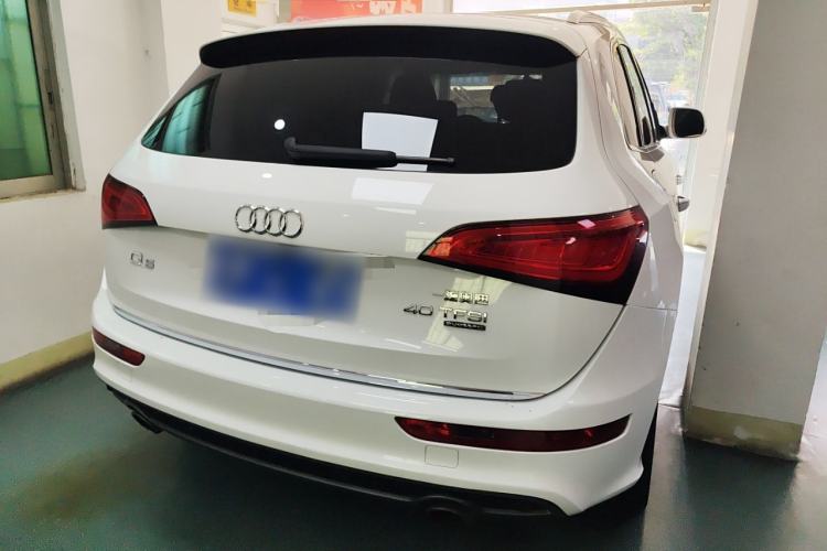 Used Audi Q5 2018 Collector's Edition 40 TFSI Technology Model Rear Right 45 Deg