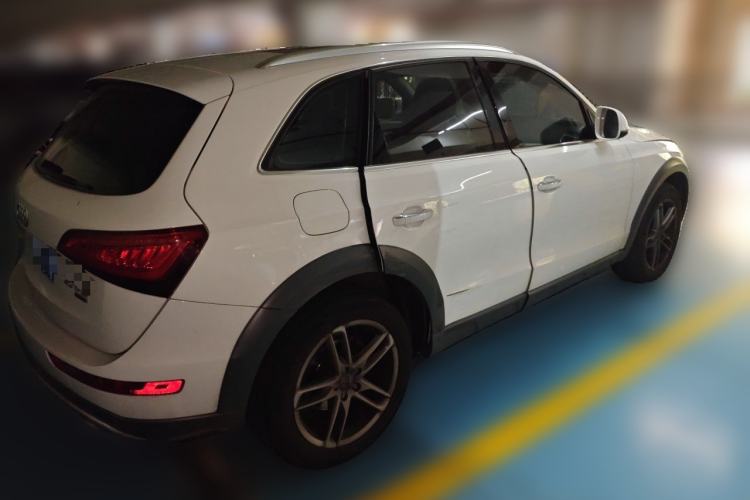 Used Audi Q5 2018 Collector's Edition 40 TFSI Technology Model Rear Right 45 Deg