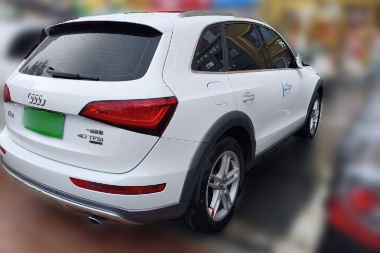 Used Audi Q5 2018 Collector's Edition 40 TFSI Technology Model Rear Right 45 Deg