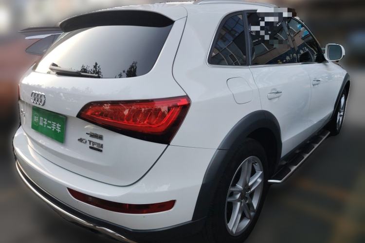 Used Audi Q5 2018 Collector's Edition 40 TFSI Technology Model Rear Right 45 Deg
