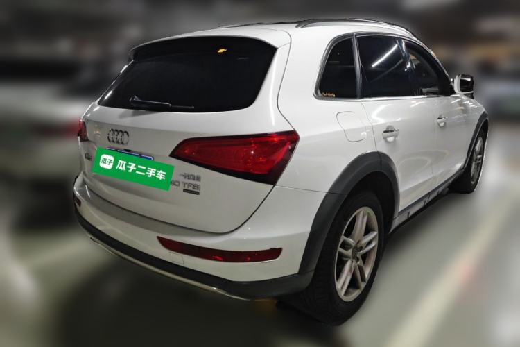 Used Audi Q5 2018 Collector's Edition 40 TFSI Technology Model Rear Right 45 Deg