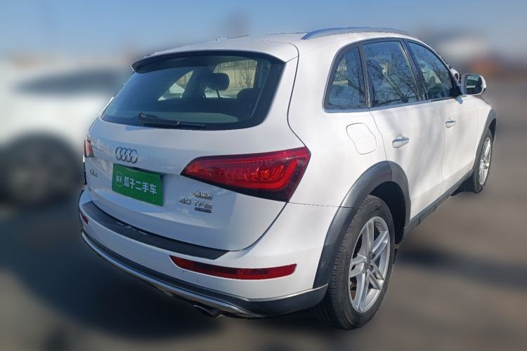 Used Audi Q5 2018 Collector's Edition 40 TFSI Technology Model Rear Right 45 Deg