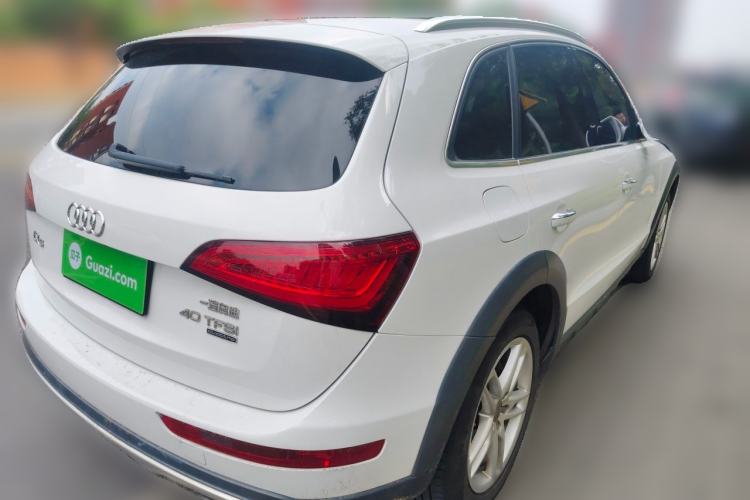 Used Audi Q5 2018 Collector's Edition 40 TFSI Technology Model Rear Right 45 Deg