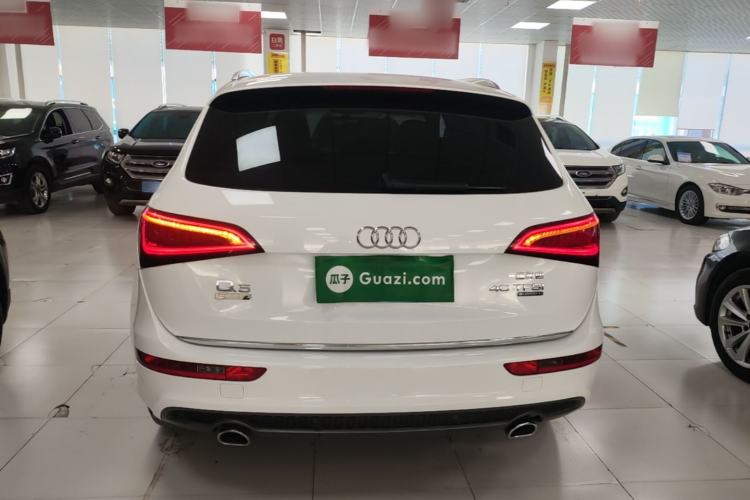 Used Audi Q5 2018 Collector's Edition 40 TFSI Technology Model Rear