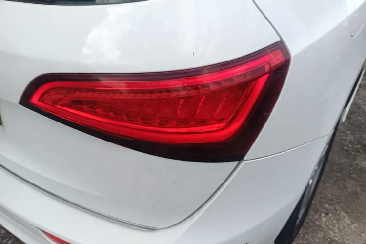 Used Audi Q5 2018 Collector's Edition 40 TFSI Ambition Model Right Rear Taillight