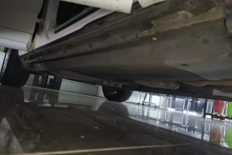 Used Audi Q5 2018 Collector's Edition 40 TFSI Ambition Model Right Side Sill