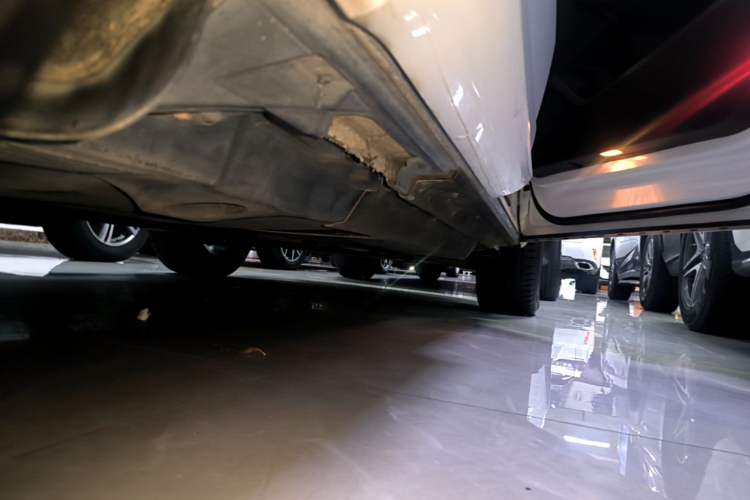 Used Audi Q5 2018 Collector's Edition 40 TFSI Technology Model Right Side Sill