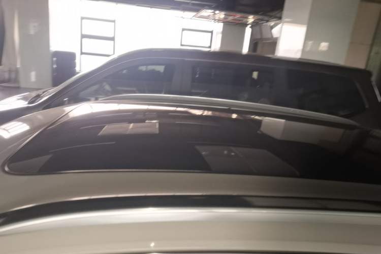Used Audi Q5 2018 Collector's Edition 40 TFSI Ambition Model Roof