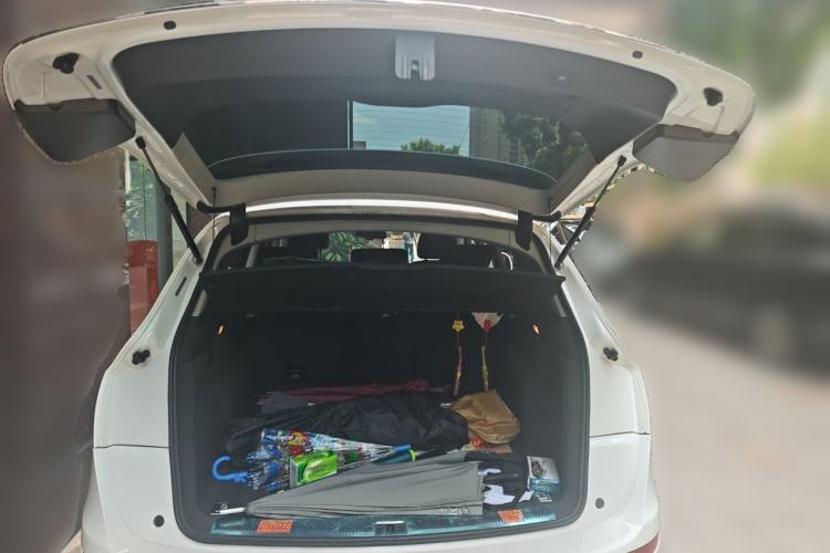 Used Audi Q5 2018 Collector's Edition 40 TFSI Technology Model Trunk