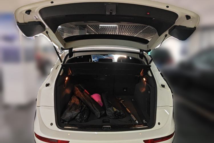 Used Audi Q5 2018 Collector's Edition 40 TFSI Technology Model Trunk