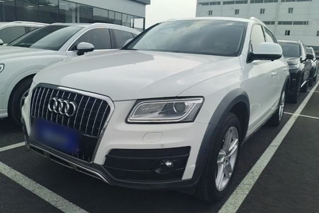 Used Audi Q5 2018 Collector's Edition 40 TFSI Technology Model