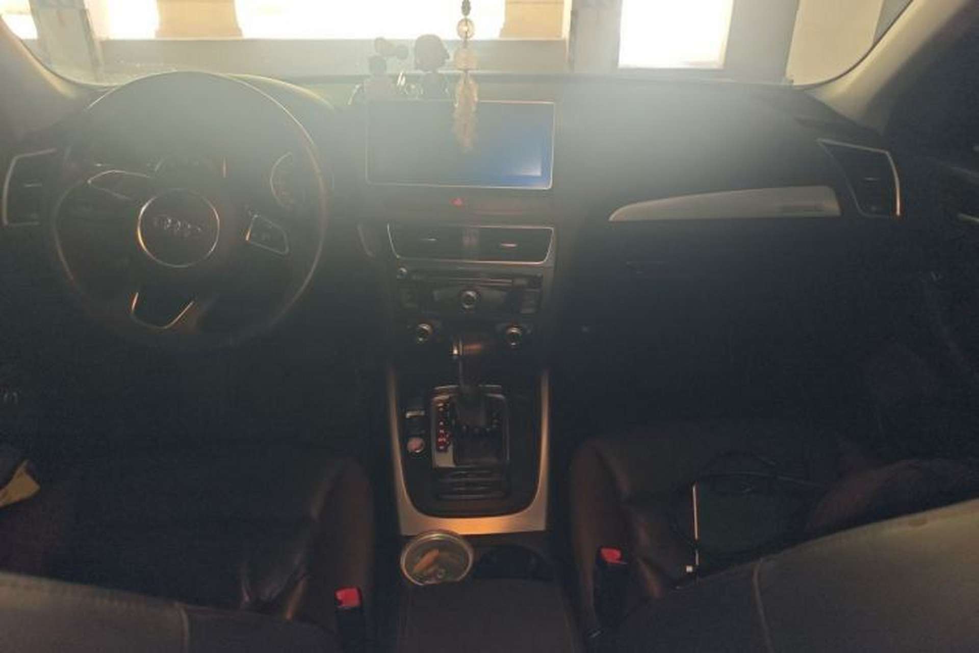Used Audi Q5 2018 Collector's Edition 40 TFSI Technology Model Center Console