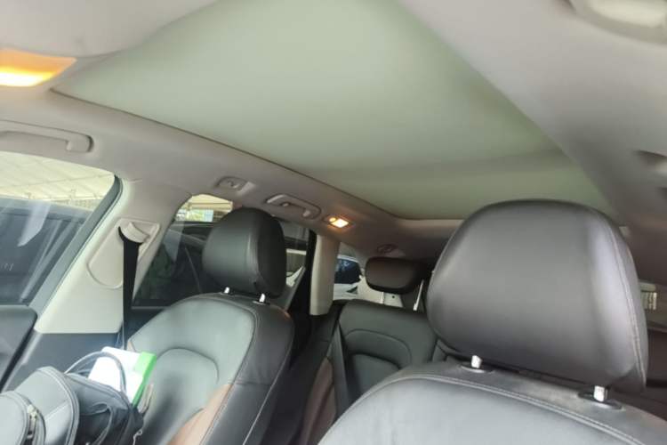 Used Audi Q5 2018 Collector's Edition 40 TFSI Technology Model Headliner