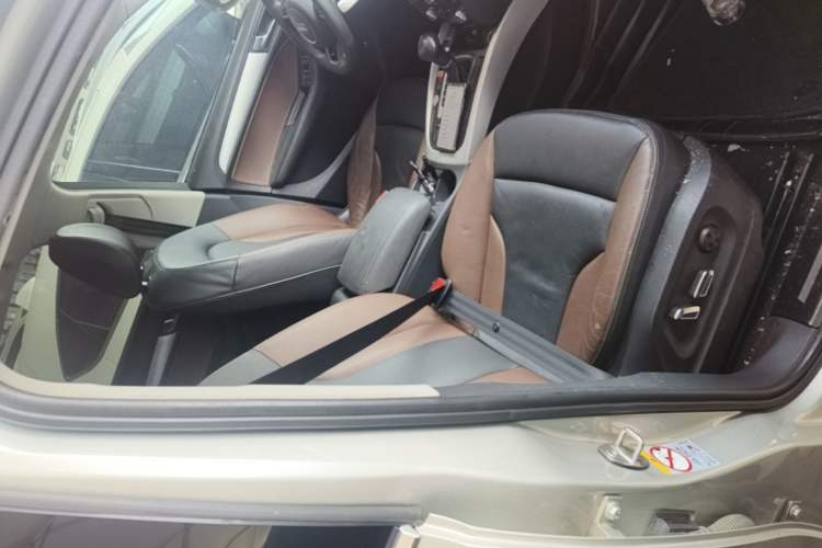 Used Audi Q5 2018 Collector's Edition 40 TFSI Technology Model Right Front Seat