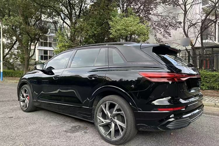 Used Audi Q5 e-tron 2023 40 e-tron Starry Edition Black Warrior Version Exterior 7