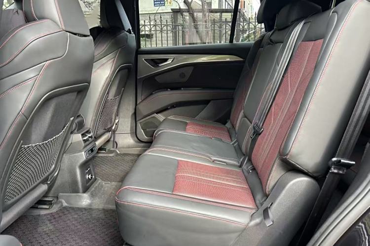 Used Audi Q5 e-tron 2023 40 e-tron Starry Edition Black Warrior Version Interior 2