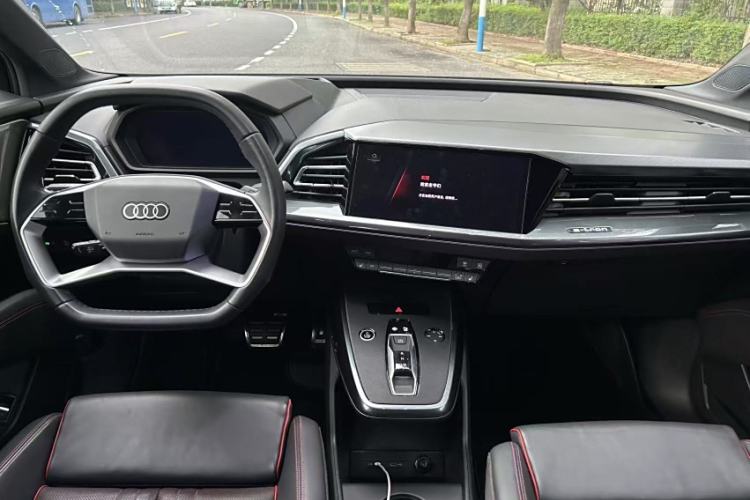 Used Audi Q5 e-tron 2023 40 e-tron Starry Edition Black Warrior Version Interior 4