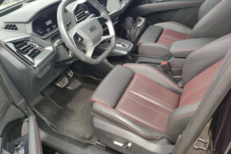 Used Audi Q5 e-tron 2023 40 e-tron Starry Edition Black Warrior Version Left Front Seat