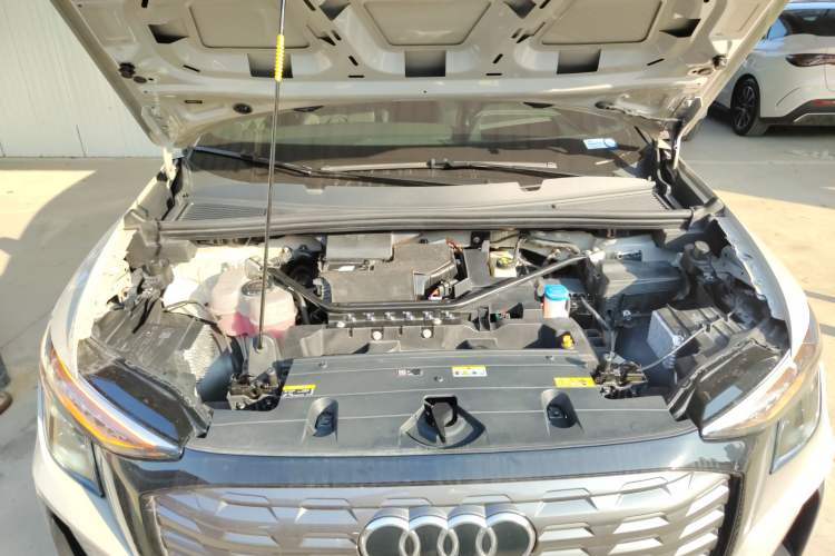 Used Audi Q5 e-tron 2022 40 e-tron Starlight Edition Mech Kit Engine Bay