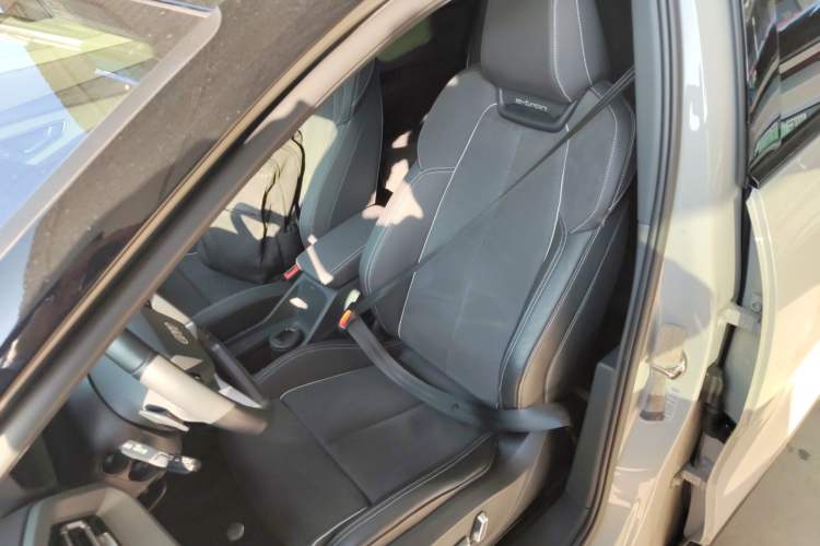 Used Audi Q5 e-tron 2022 40 e-tron Starlight Edition Mech Kit Left Front Seat