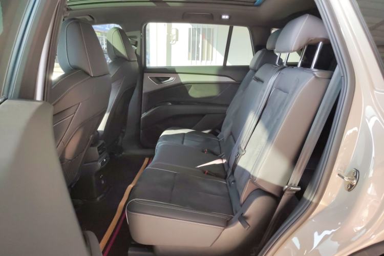 Used Audi Q5 e-tron 2022 40 e-tron Starlight Edition Mech Kit Left Rear Seat