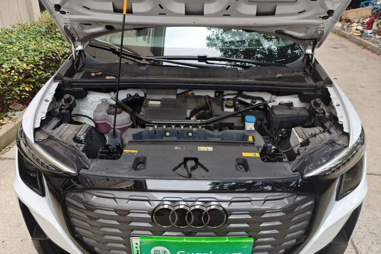 Used Audi Q5 e-tron 2022 40 e-tron Starlight Edition Mech Kit Engine Bay