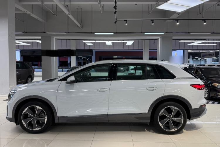 Used Audi Q5 e-tron 2023 40 e-tron Starry Edition Luxury Package Exterior 3