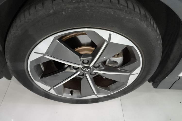 Used Audi Q5 e-tron 2023 40 e-tron Starry Edition Luxury Package Exterior 7