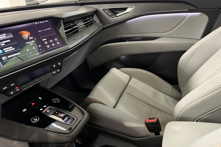Used Audi Q5 e-tron 2023 40 e-tron Starry Edition Luxury Package Interior 11