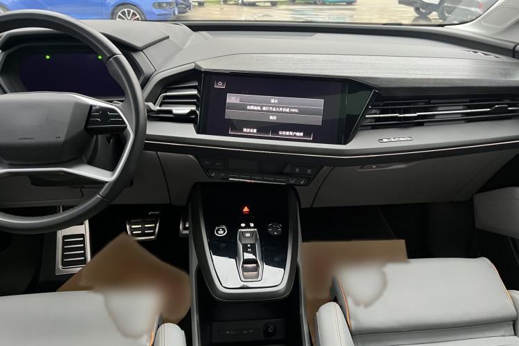 Used Audi Q5 e-tron 2022 40 e-tron Starry Edition Luxury Package Interior 2