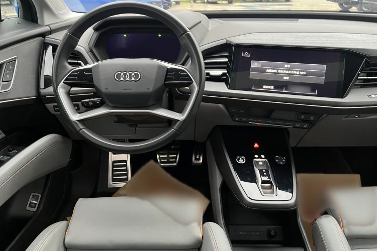 Used Audi Q5 e-tron 2022 40 e-tron Starry Edition Luxury Package Interior 3