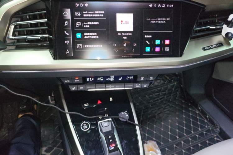 Used Audi Q5 e-tron 2022 40 e-tron Starry Edition Luxury Package Audio And AC Panel