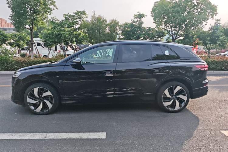 Used Audi Q5 e-tron 2022 50 e-tron quattro Glory Edition Mecha Kit Sun-Chasing Version Exterior 2
