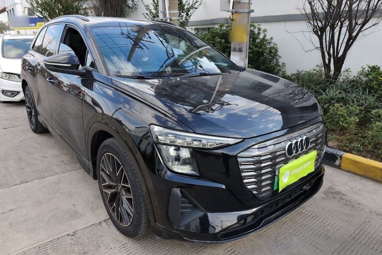 Used Audi Q5 e-tron 2022 40 e-tron Starlight Edition Mech Kit Exterior 2