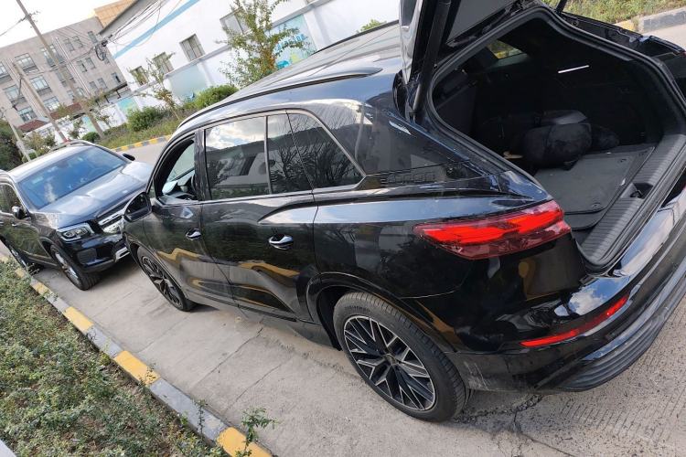 Used Audi Q5 e-tron 2022 40 e-tron Starlight Edition Mech Kit Exterior 3
