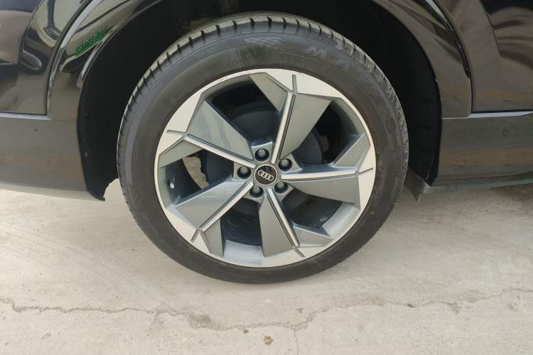 Used Audi Q5 e-tron 2022 40 e-tron Starry Edition Mechanical Suit Sun-Chasing Version Exterior 3