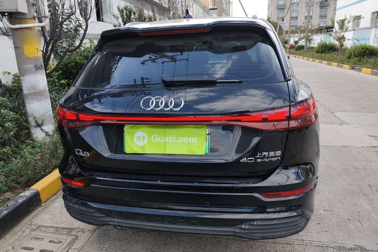 Used Audi Q5 e-tron 2022 40 e-tron Starlight Edition Mech Kit Exterior 4