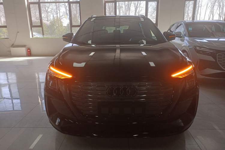 Used Audi Q5 e-tron 2022 40 e-tron Starry Edition Luxury Package Front
