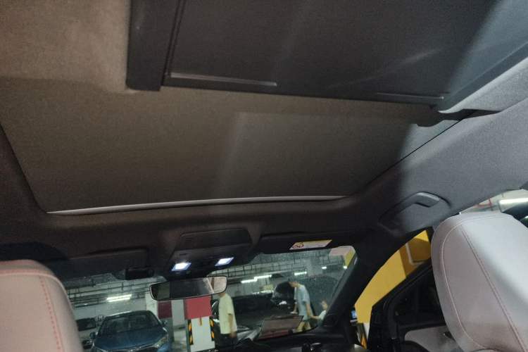 Used Audi Q5 e-tron 2022 40 e-tron Starlight Edition Mech Kit Headliner