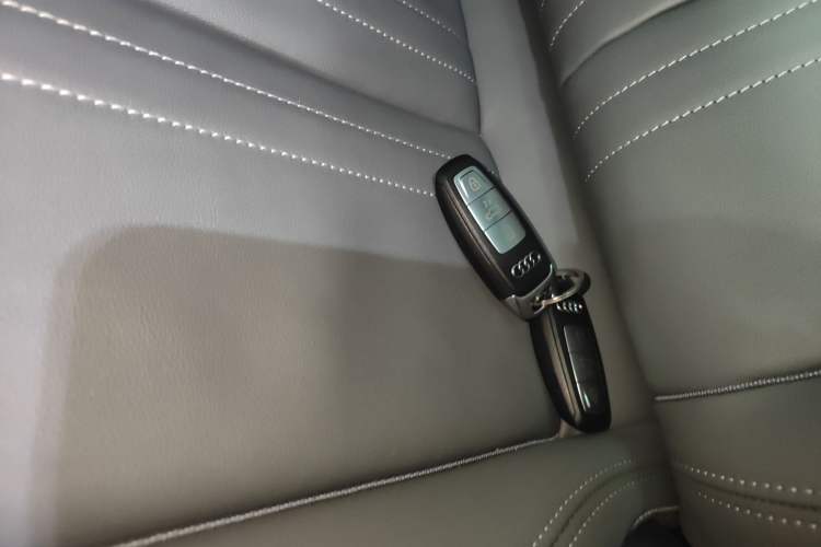 Used Audi Q5 e-tron 2022 40 e-tron Starry Edition Luxury Package Interior 1