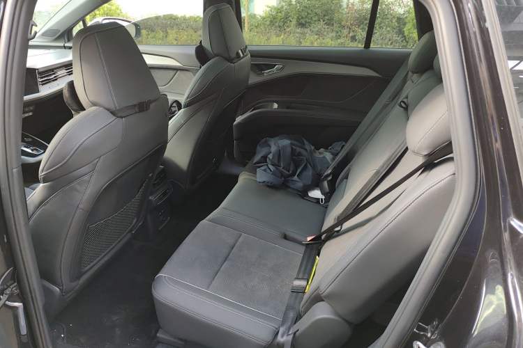 Used Audi Q5 e-tron 2022 40 e-tron Starlight Edition Mech Kit Interior 4