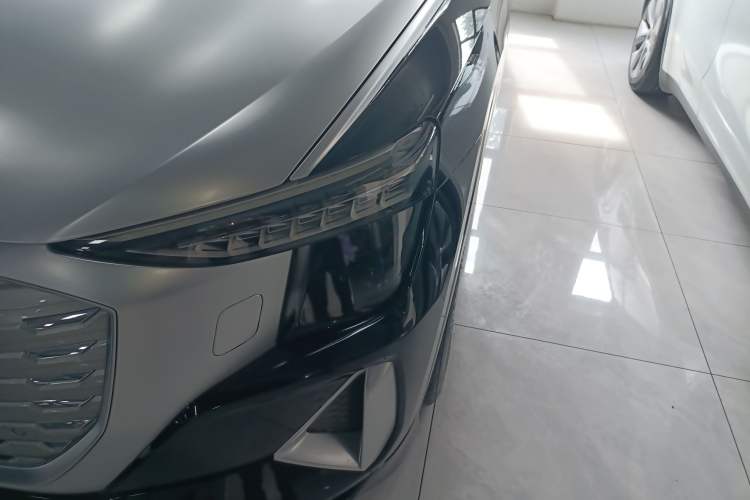 Used Audi Q5 e-tron 2022 40 e-tron Starry Edition Luxury Package Left Front Headlight
