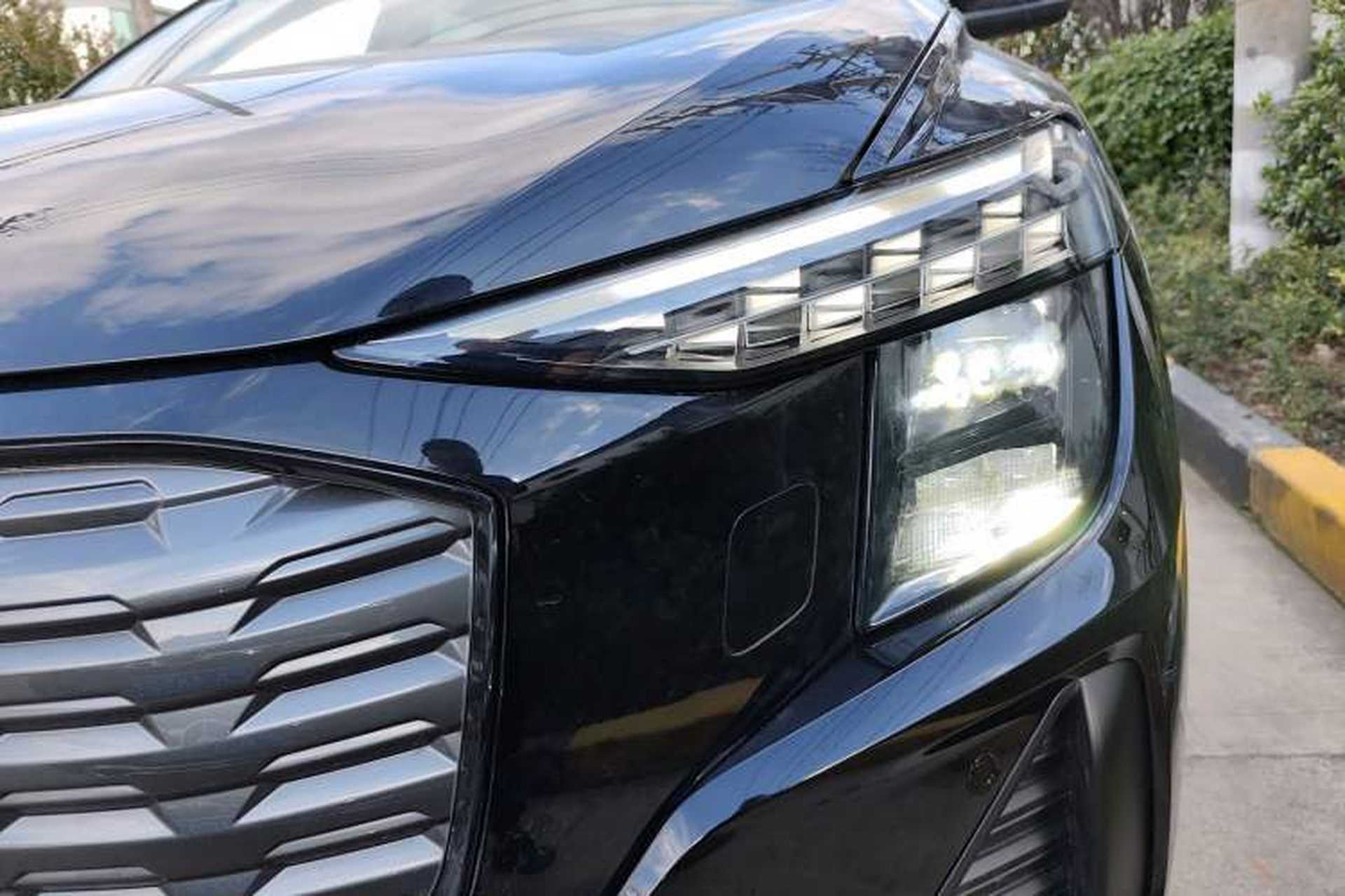 Used Audi Q5 e-tron 2022 40 e-tron Starlight Edition Mech Kit Left Front Headlight