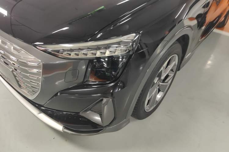 Used Audi Q5 e-tron 2022 40 e-tron Starry Edition Luxury Package Left Front Headlight