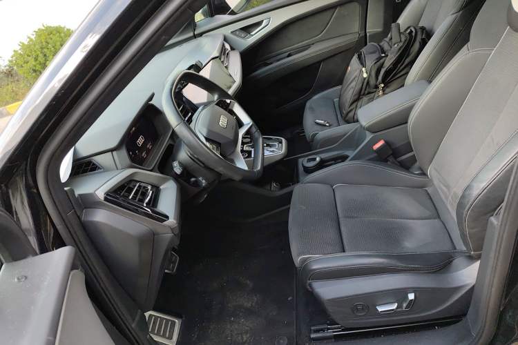 Used Audi Q5 e-tron 2022 40 e-tron Starlight Edition Mech Kit Left Front Seat
