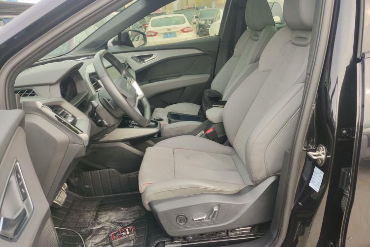 Used Audi Q5 e-tron 2022 40 e-tron Starry Edition Mechanical Suit Sun-Chasing Version Left Front Seat